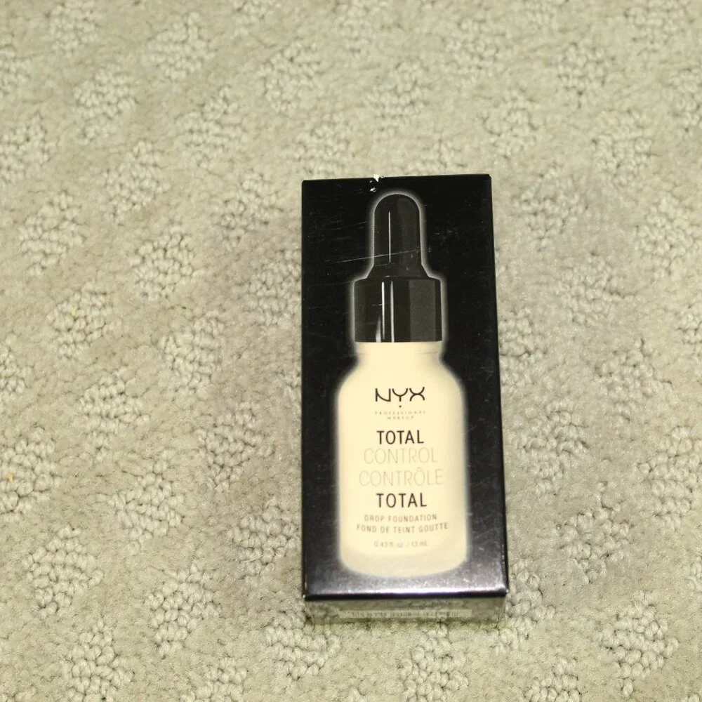NYX Professional Makeup Total Control Drop Foundation 0.43oz./13ml NEW